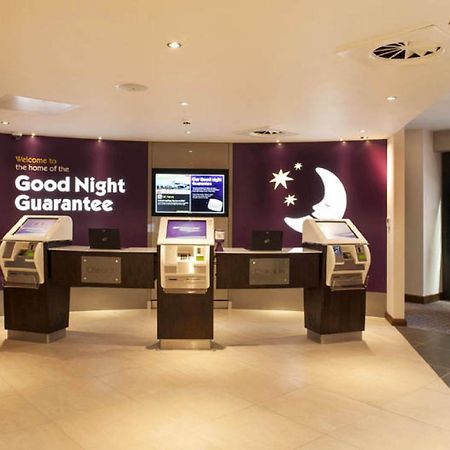 Premier Inn London Croydon Town Centre エクステリア 写真