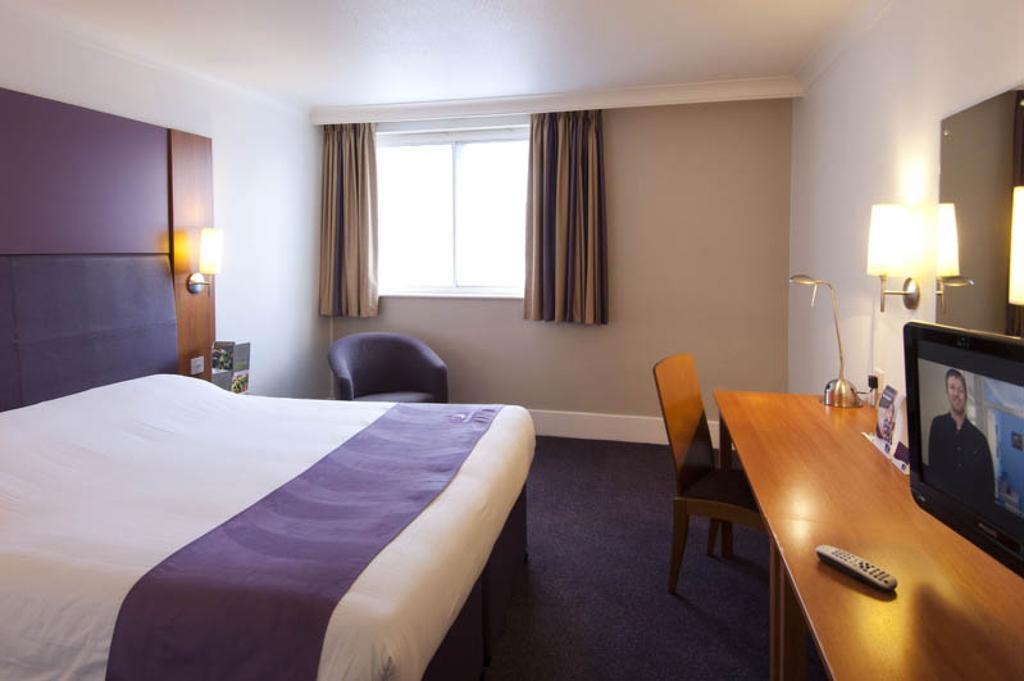 Premier Inn London Croydon Town Centre 部屋 写真