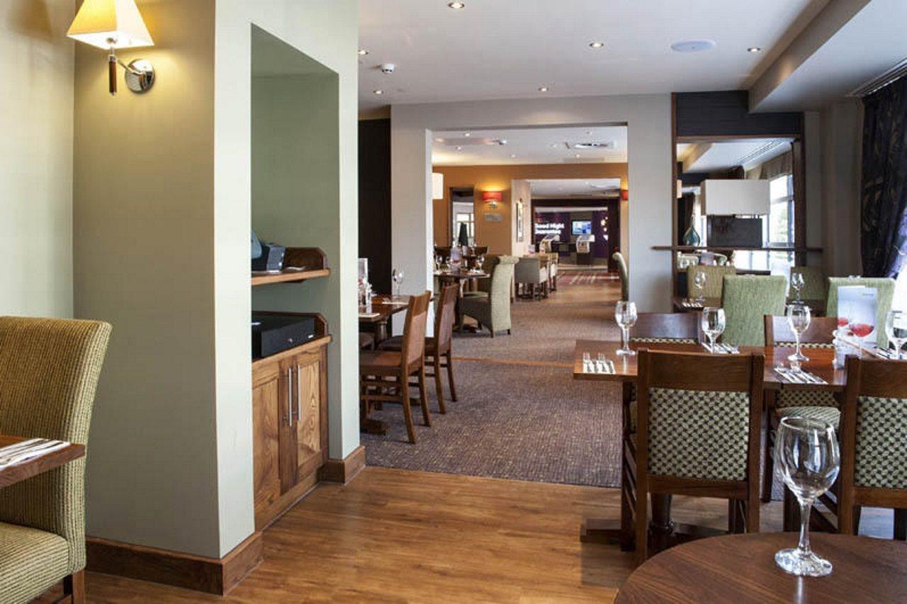 Premier Inn London Croydon Town Centre エクステリア 写真